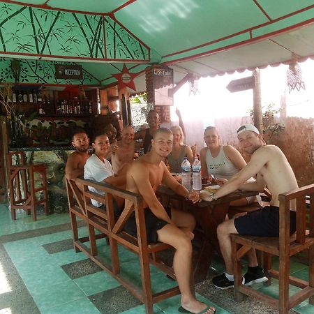 Lucky Bamboo'Bungalows-Resto And Orangutan Jungle Trekking Tours Bukit Lawang Esterno foto
