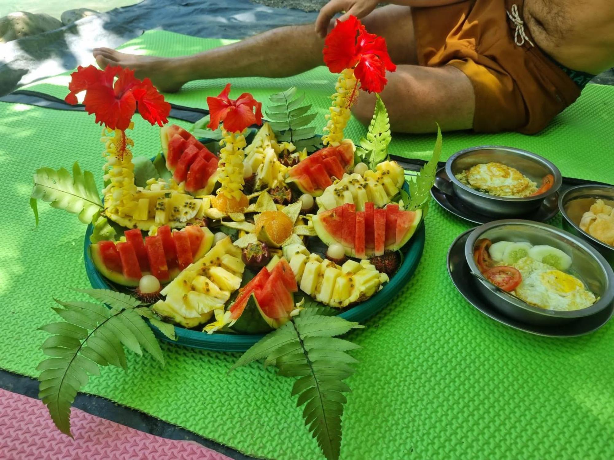 Lucky Bamboo'Bungalows-Resto And Orangutan Jungle Trekking Tours Bukit Lawang Esterno foto